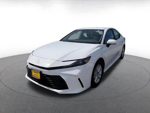 Ice Cap 2025 Toyota Camry LE