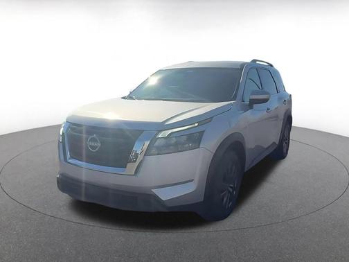 Brilliant Silver Metallic 2025 Nissan Pathfinder SV FWD