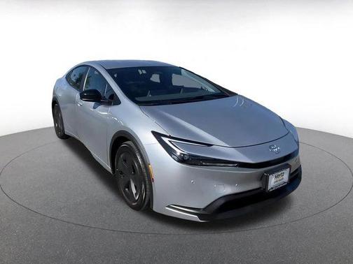 2025 Toyota Prius LE