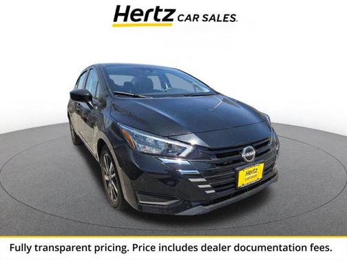 Super Black 2025 Nissan Versa 1.6 SV