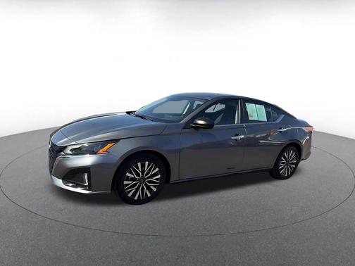 Gun Metallic 2025 Nissan Altima SV FWD