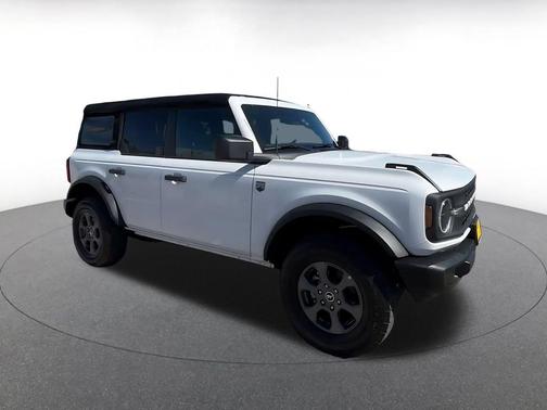 Oxford White 2026 Ford Bronco Big Bend