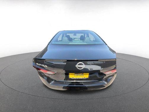 Super Black 2025 Nissan Altima SV FWD