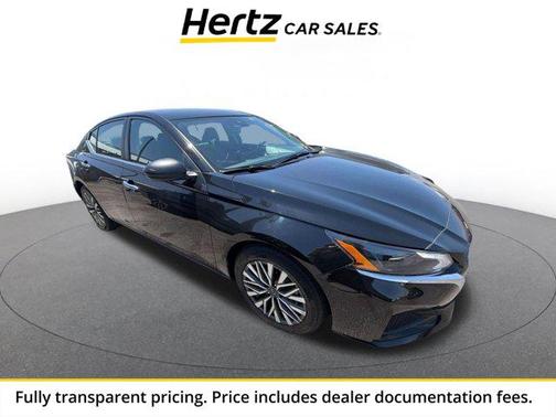 Super Black 2025 Nissan Altima SV FWD