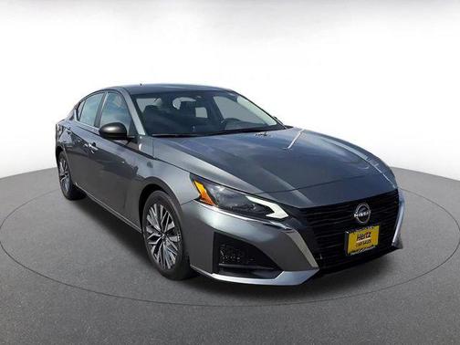 Gun Metallic 2025 Nissan Altima SV FWD
