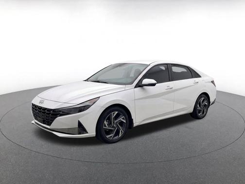 Serenity White 2025 Hyundai ELANTRA SEL