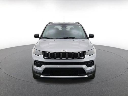 Silver Zynith Metallic Clearcoat 2025 Jeep Compass Limited