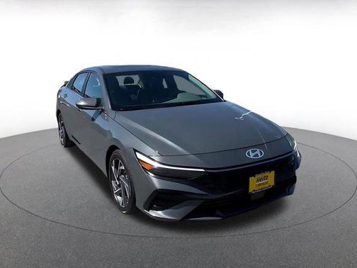 Ecotronic Gray 2025 Hyundai ELANTRA SEL