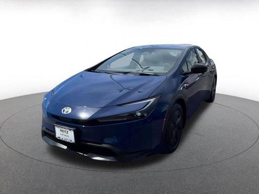 2025 Toyota Prius LE