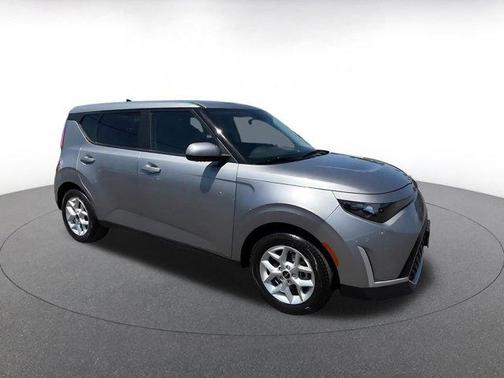 Steel Gray 2025 Kia Soul LX