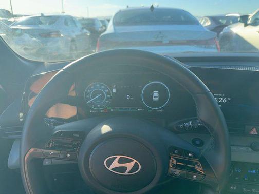 2025 Hyundai ELANTRA HEV Limited