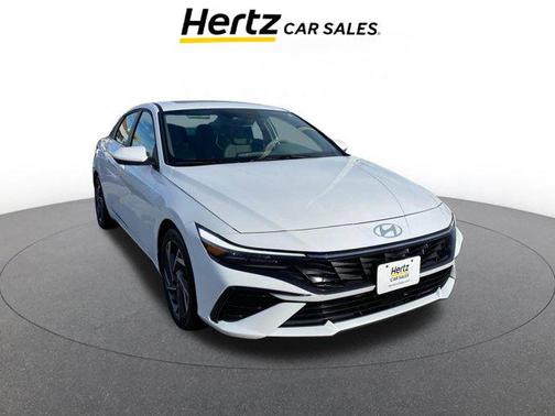 2025 Hyundai ELANTRA SEL