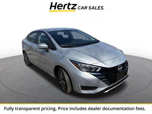 Brilliant Silver Metallic 2025 Nissan Versa 1.6 SV