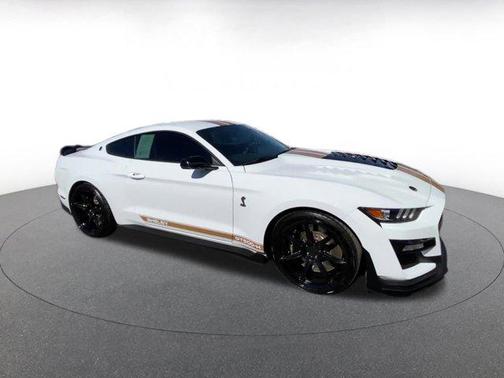 2022 Ford Shelby GT500 Base