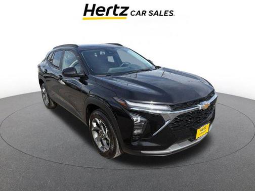 Mosaic Black Metallic 2025 Chevrolet Trax LT