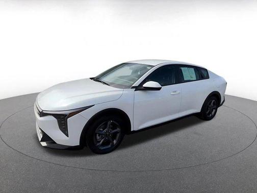 Snow White Pearl 2025 Kia K4 LXS