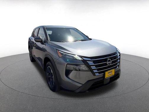 Gun Metallic 2025 Nissan Rogue SV