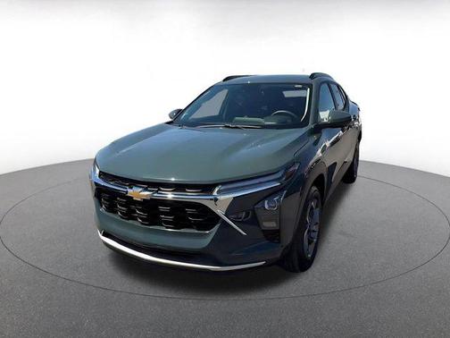 Cypress Gray 2025 Chevrolet Trax LT