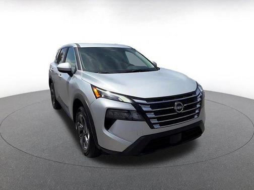 Brilliant Silver Metallic 2025 Nissan Rogue SV