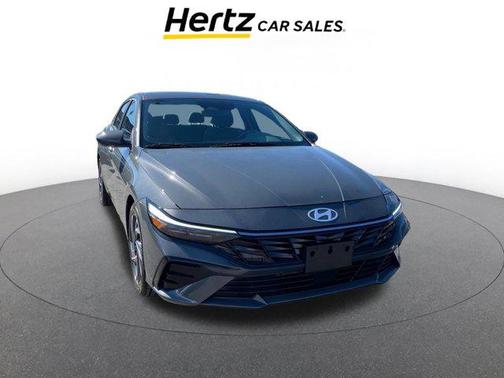 2025 Hyundai ELANTRA SEL