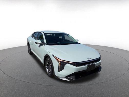 Morning Haze 2025 Kia K4 LXS