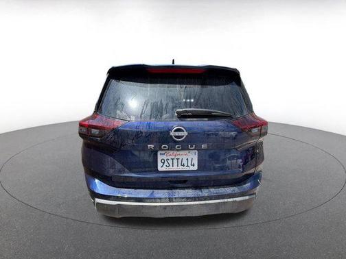 Deep Ocean Blue Pearl 2025 Nissan Rogue SV