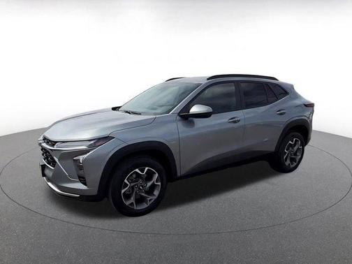 Sterling Gray Metallic 2025 Chevrolet Trax LT