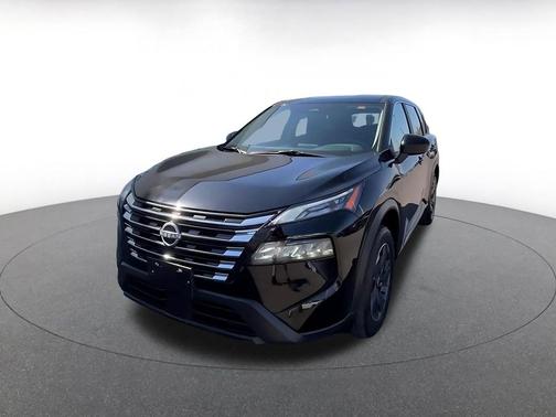 Super Black 2025 Nissan Rogue SV