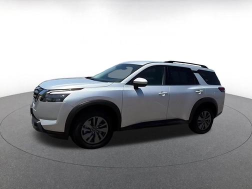 Brilliant Silver Metallic 2025 Nissan Pathfinder SV FWD