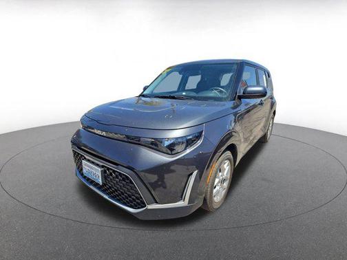 Gravity Gray 2023 Kia Soul LX