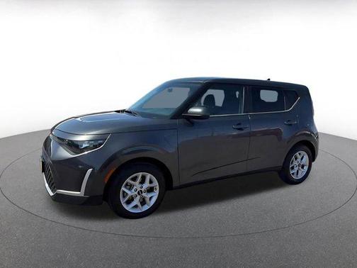 Gravity Gray 2023 Kia Soul LX