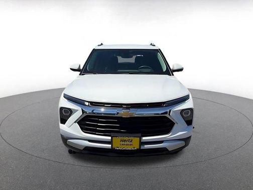 Summit White 2025 Chevrolet Trailblazer LT