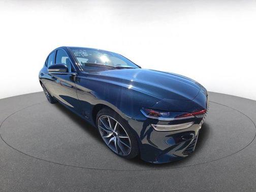 2025 Genesis G70 2.5T RWD