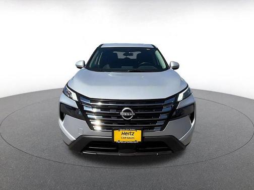Brilliant Silver Metallic 2025 Nissan Rogue SV