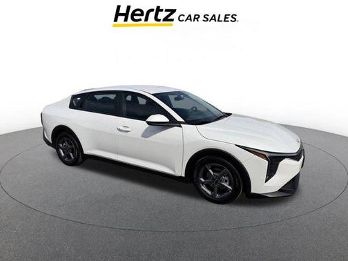 Snow White Pearl 2025 Kia K4 LXS