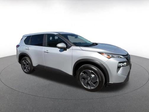 Brilliant Silver Metallic 2025 Nissan Rogue SV
