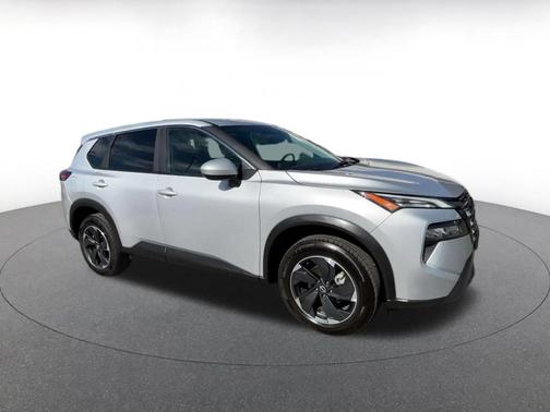 Brilliant Silver Metallic 2025 Nissan Rogue SV