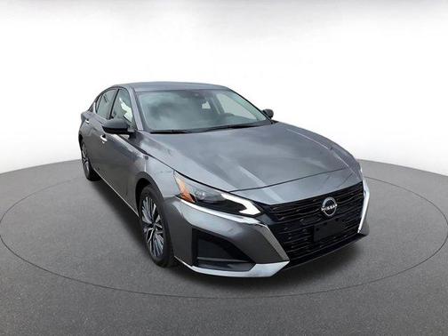 Gun Metallic 2025 Nissan Altima SV FWD