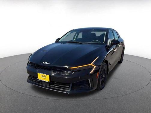 Aurora Black Pearl 2025 Kia K5 LXS