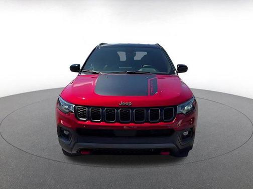 Red Hot Pearlcoat 2025 Jeep Compass Trailhawk