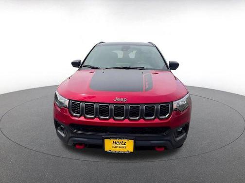 Red Hot Pearlcoat 2025 Jeep Compass Trailhawk