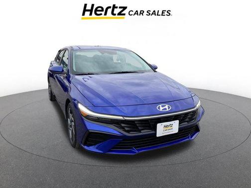 2025 Hyundai ELANTRA SEL