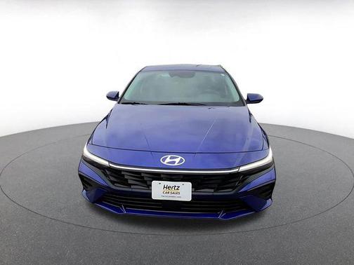 2025 Hyundai ELANTRA SEL