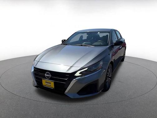 Gun Metallic 2025 Nissan Altima SV FWD