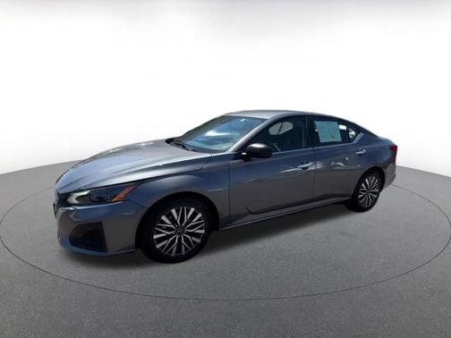 Gun Metallic 2025 Nissan Altima SV FWD