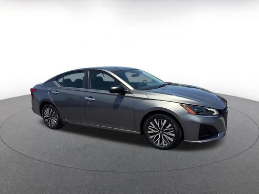 Gun Metallic 2025 Nissan Altima SV FWD