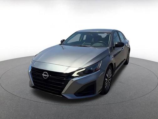 Gun Metallic 2025 Nissan Altima SV FWD