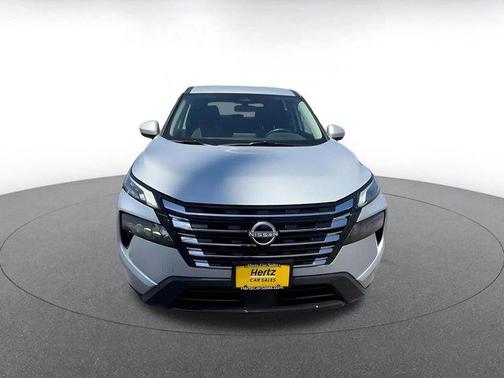 Brilliant Silver Metallic 2025 Nissan Rogue SV