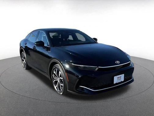 2025 Toyota Crown XLE