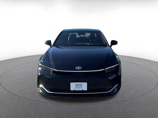 2025 Toyota Crown XLE